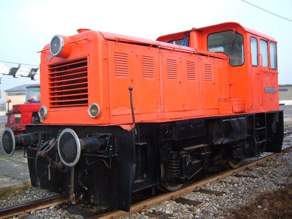 De vanzare locomotiva