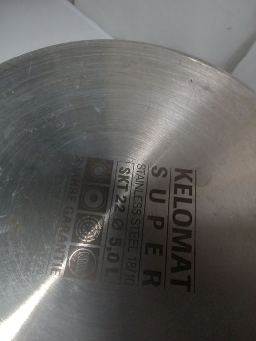 Vând oală  sub presiune Kelomat