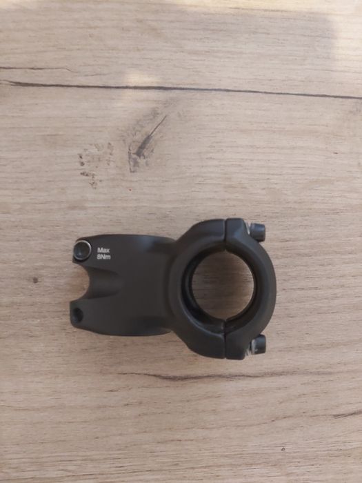 Vând pipă pentru bicicletă. 31.8 cm