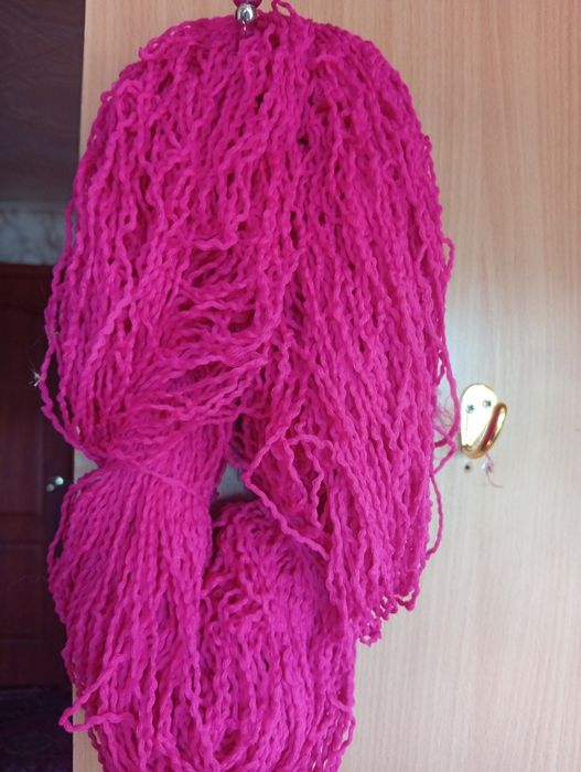 Продам пряжу 5 мотков