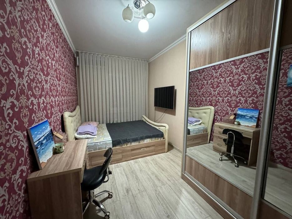 Срочно Продаётся квартира метро Ойбек жемчуг 3-комн евро ремонт 75м2