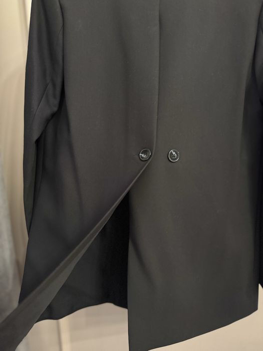 Идеальный черный пиджак