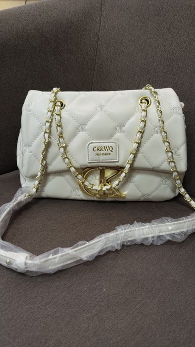 Продам новые сумки со скидкой -50%!