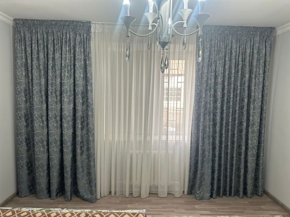 Шторы б/у в отличном состояние