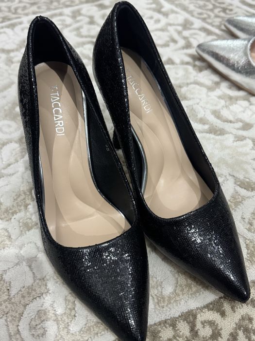 Черные вечерние туфли
