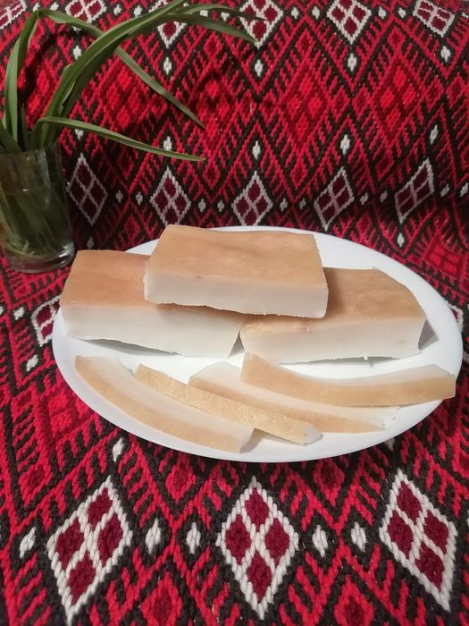 Продавам солена, цепена сланина, мас и джумерки