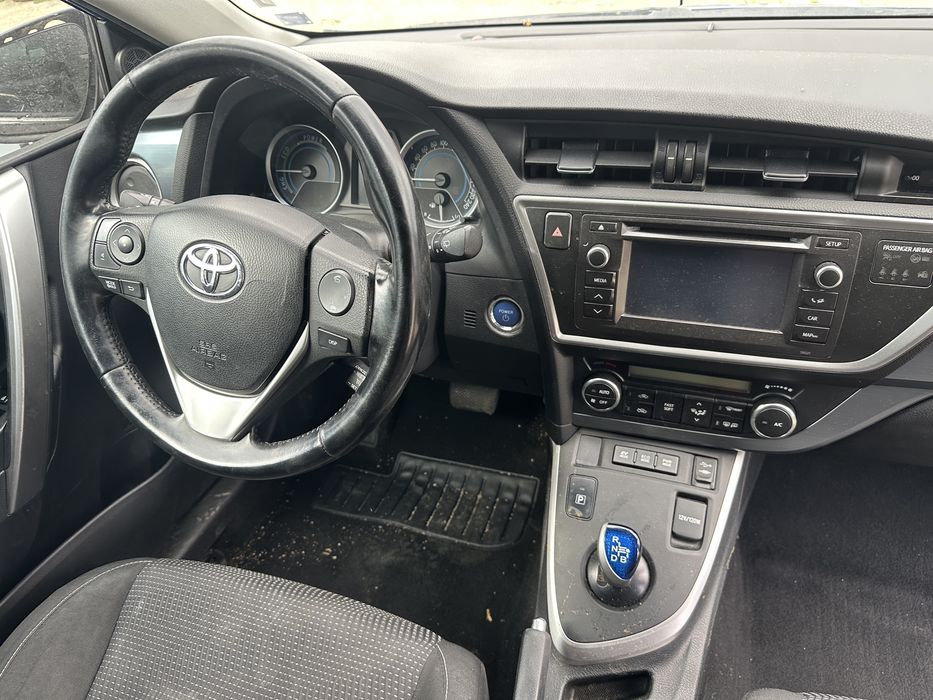 Тойота Аурис Toyota Auris 1.8 хибрид 136 кс 2014г На Части