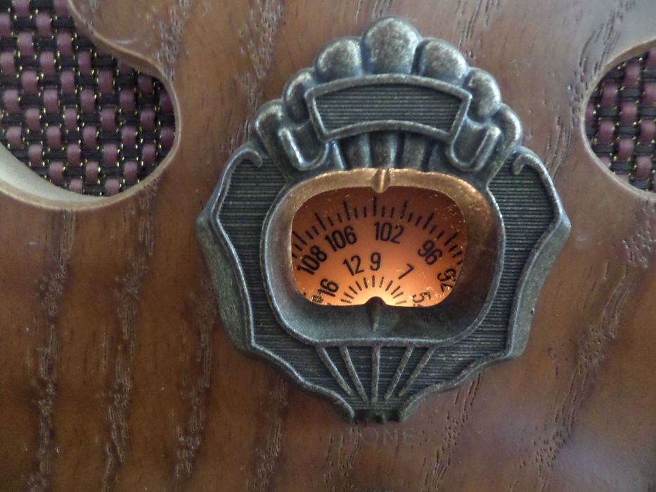 Radio si casetofon vintage FM si AM vechi superb perfect functional