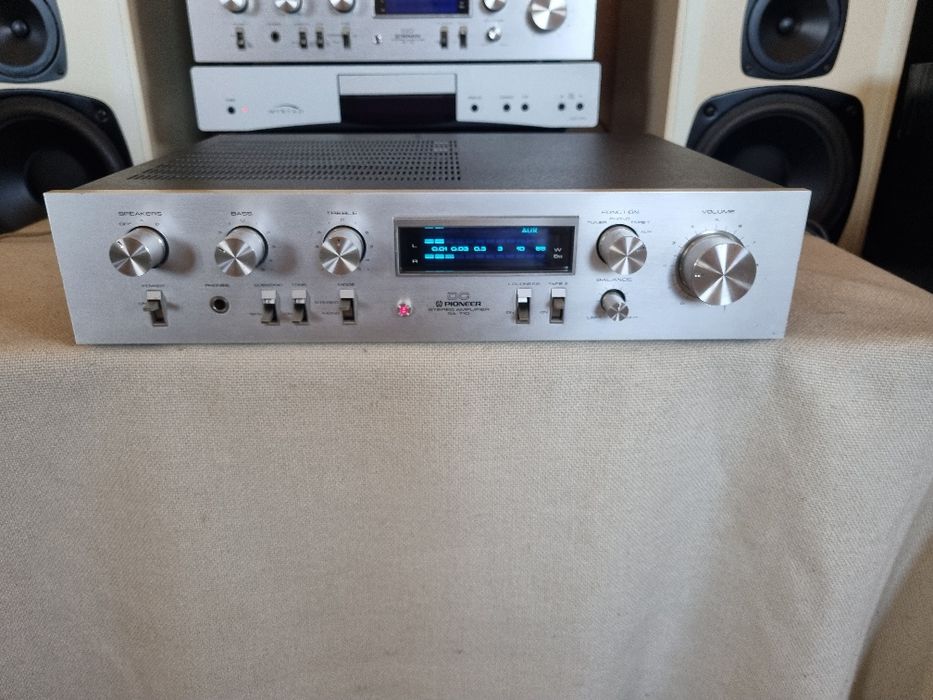 Pioneer SA-710 Blu Line. 65 Watts/canal. Perfecta stare.