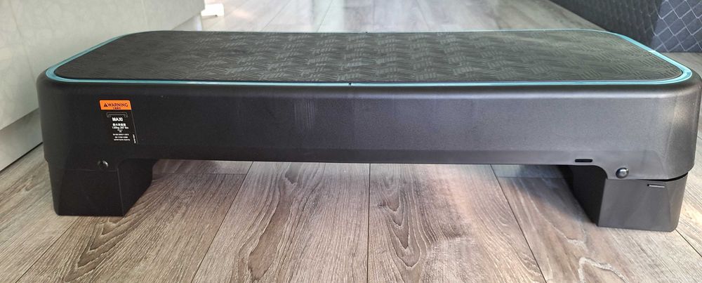 Продавам Степ платформа за тренировки