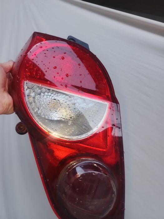 Spark orqa fara chap tomoni