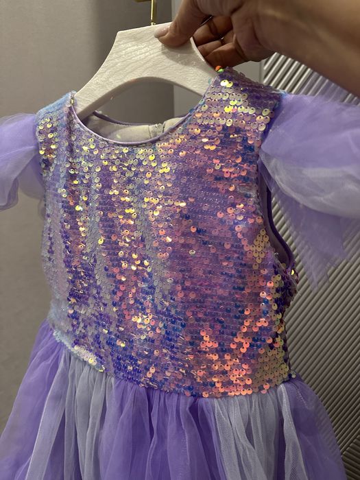 Продам платье детское  на 5/6лет