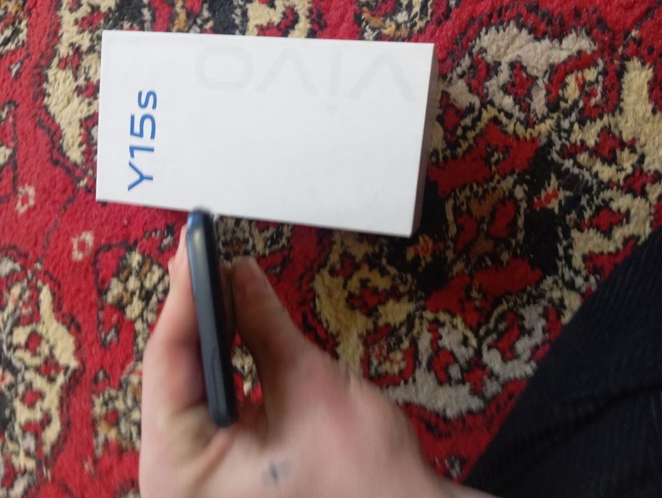 Vivi Y15s продам