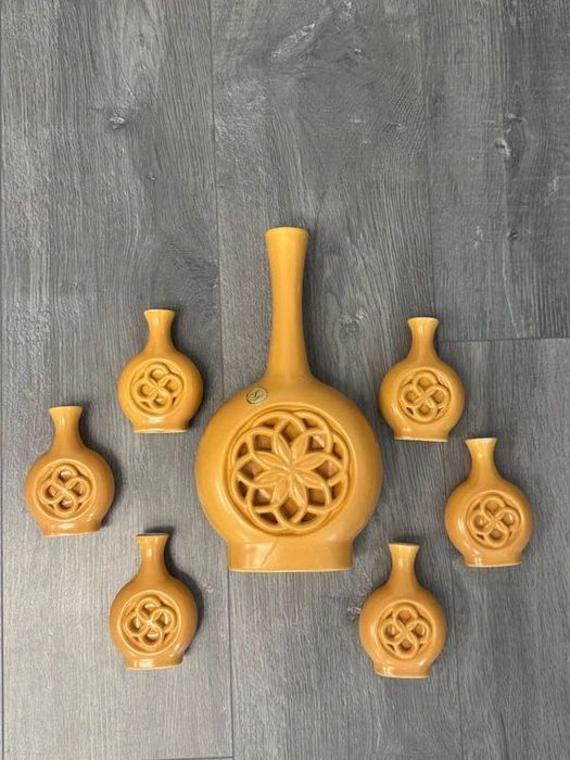 Set de ceramică deosebit, rar, pentru băuturi