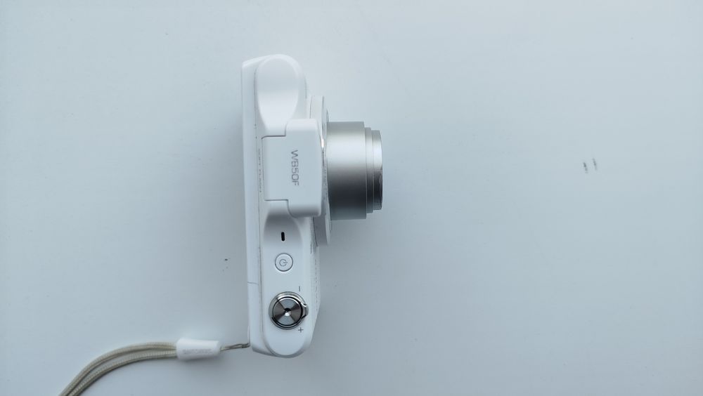продам Samsung WB50F