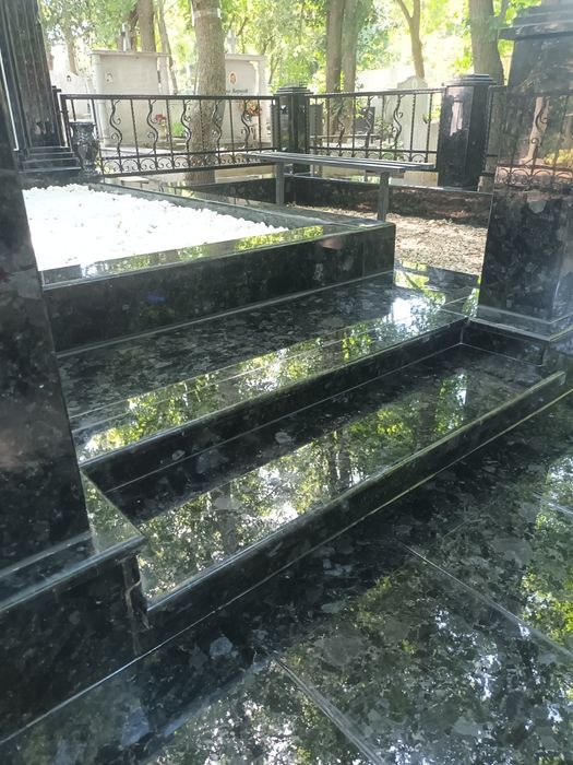 Надгробни паметници на изплащане!- ЕДРО И ДРЕБНО