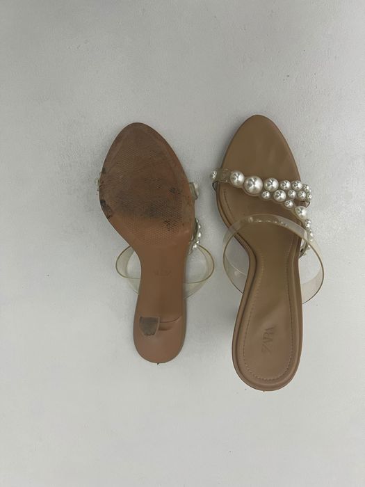 Vand papuci zara