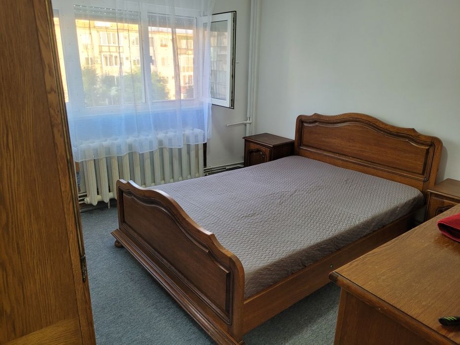Închiriez  apartament 2 camere aradul nou