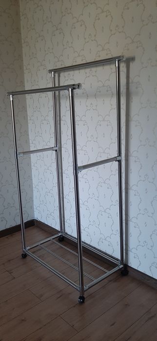 Напольная вешалка