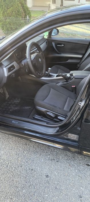 BMW Seria 3 E90 320d