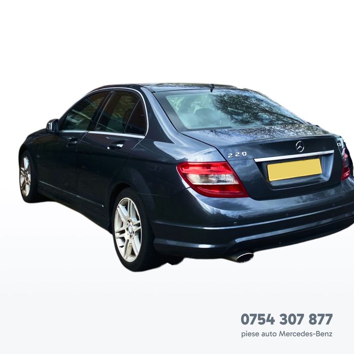 Spate Grila Bara Portbagaj Stop Far Mercedes AMG C Classe W204