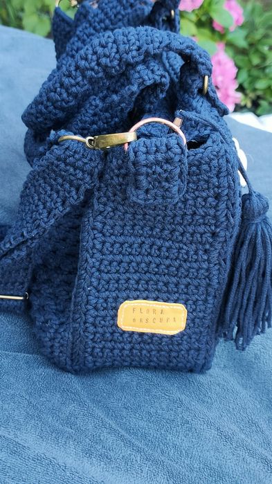 Geantă artizanală de colecție, pictură și broderie cu panglică