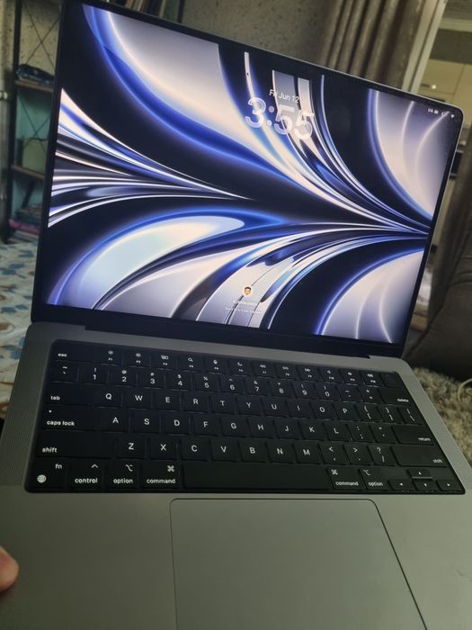 Macbook Pro M3 8/512 GB
