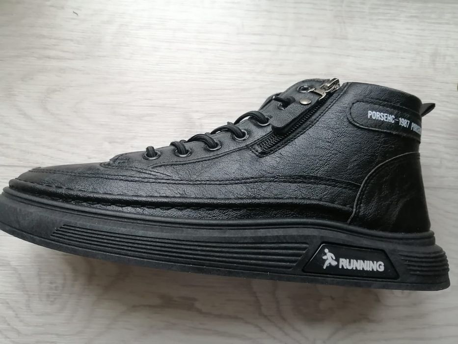 Продам Мужские ботинки