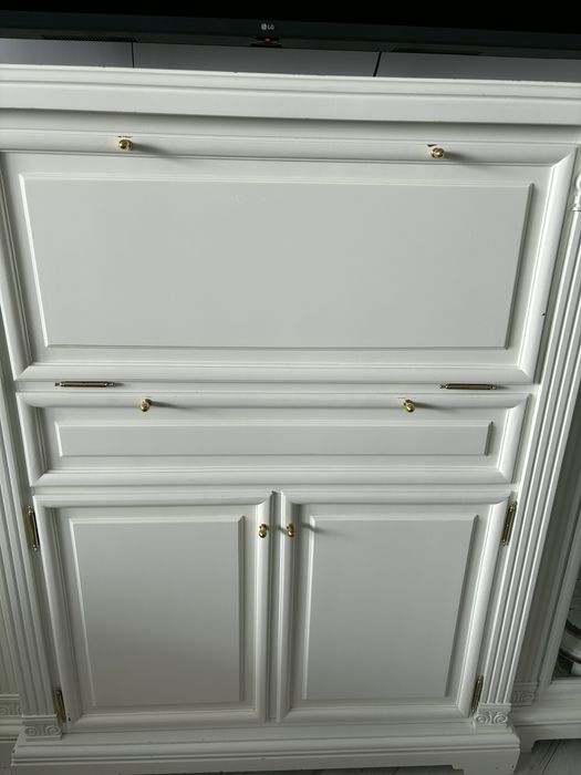 Продается стенка из натурального дерева