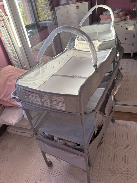 Vand masuta pt infasat bebe