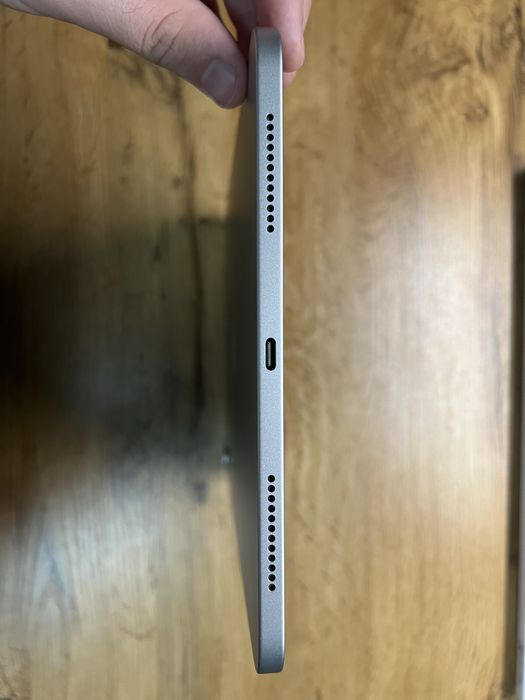 iPad 11 (A16) 128GB Wi-Fi в идеальном состоянии