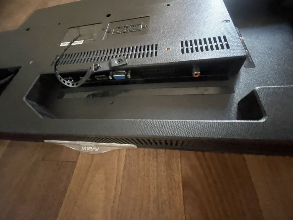 Продам телевизор Yasin32E 59 TS