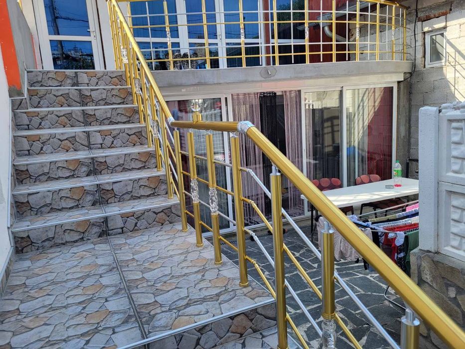 Парапети из цяла България