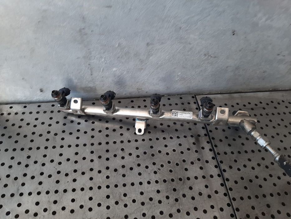 rampa injectoare 1.4tsi cpw audi a3 8v vw golf 7 04e129041f
