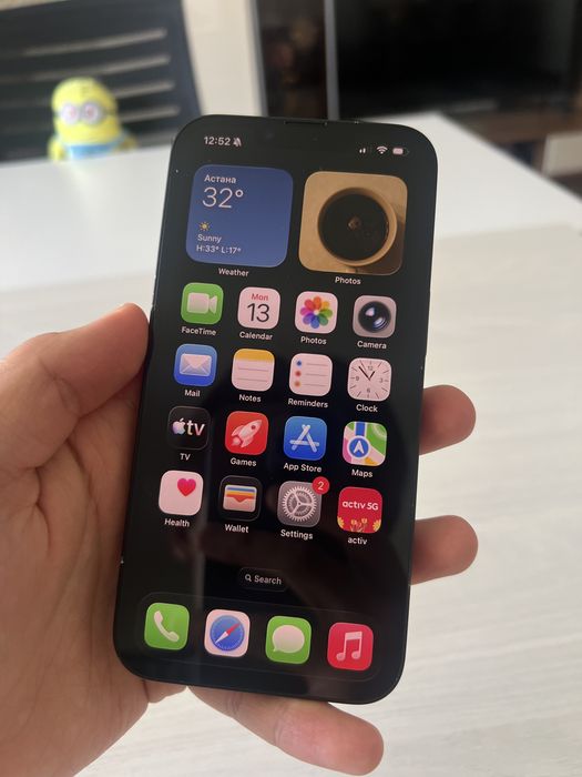продам IPhone 16e