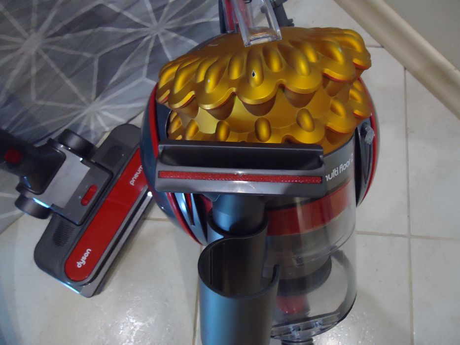 Прахосмукачка Dyson Big Ball Absolute 2