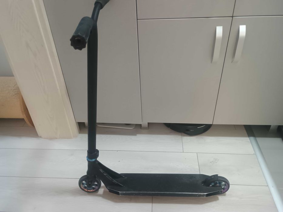 Trotineta pentru sărituri Ehtic