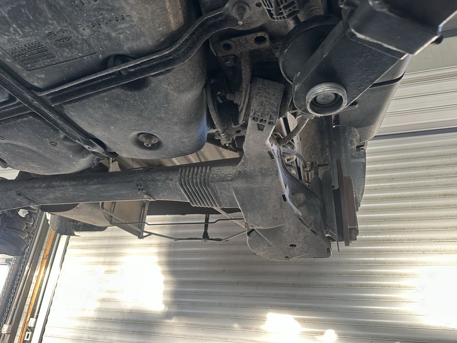 Заден мост за Ситроен Берлинго 2008-2015г.!