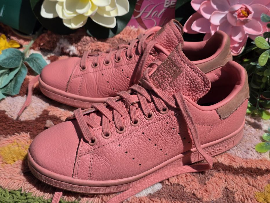 Adidas Sam Smith кецове от кожа в неоново розово