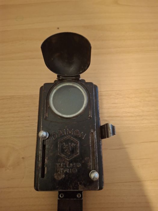 Lanternă militară de colecție DAIMON TELKO TRIO – Originală, perioda WWII