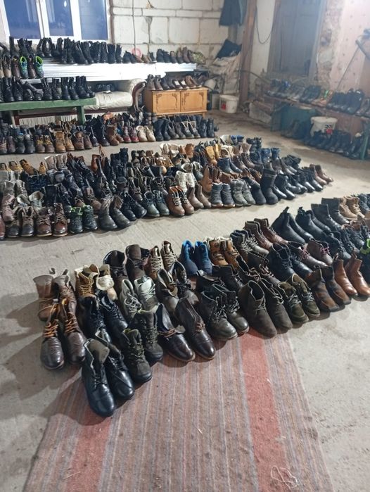 Vând ghete și bocanci de iarna