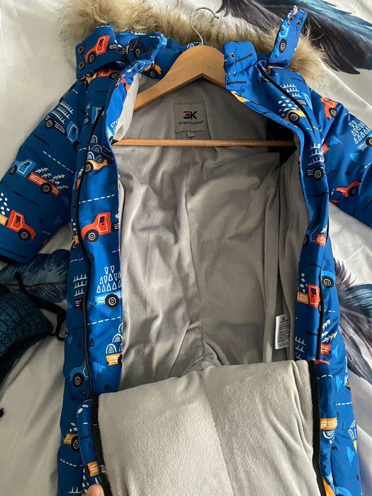 Продам детский зимний комбинезон