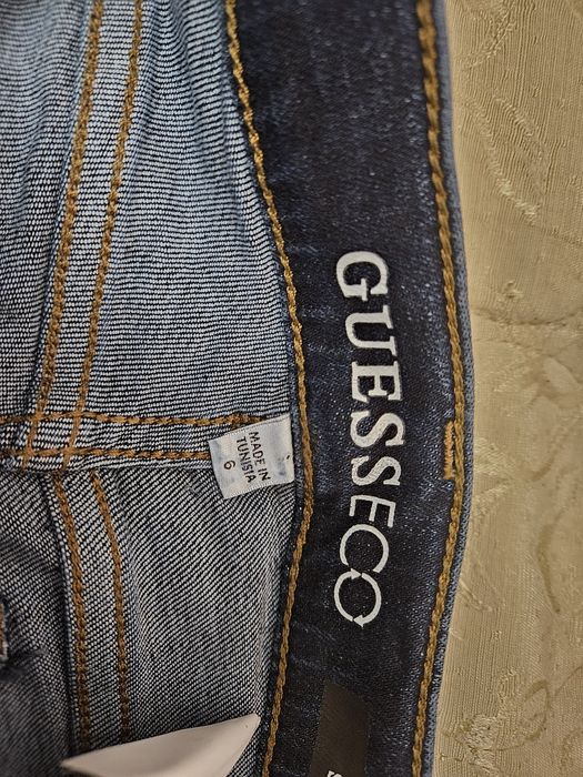 Детски дънки Guess за момче
