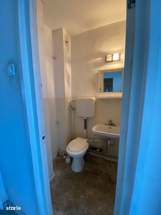 Apartament 4 camere 2 bai zona Vasile Aaron