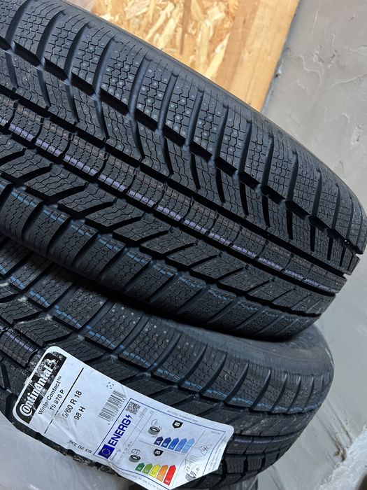 Vand 2 anvelope continental 215/60/18 noi