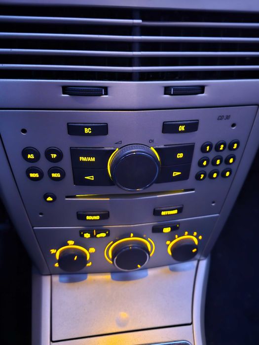 Опел Астра 1.4 климатик