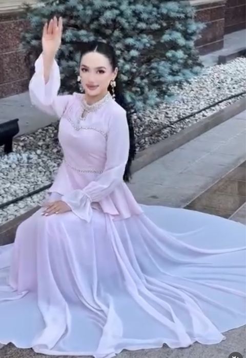 Turkiya 40 razmer vecherniy ko’ylak sotiladi