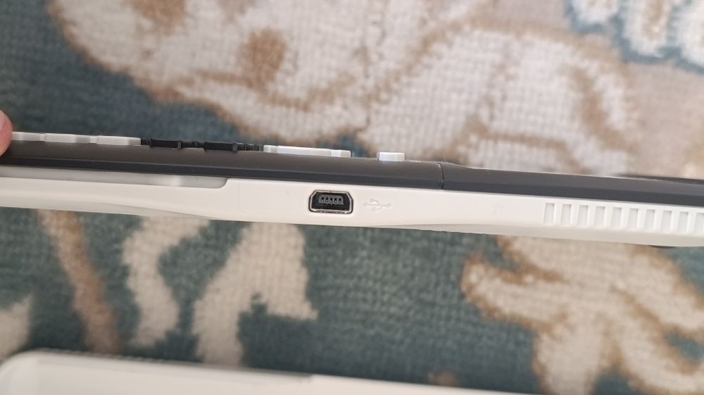 Ti 84 plus ce  калкулятор