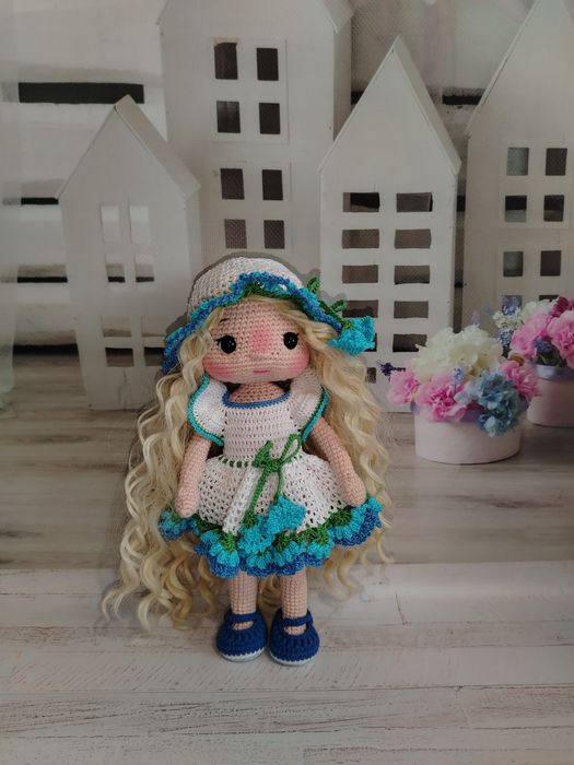 Кукла ручной работы