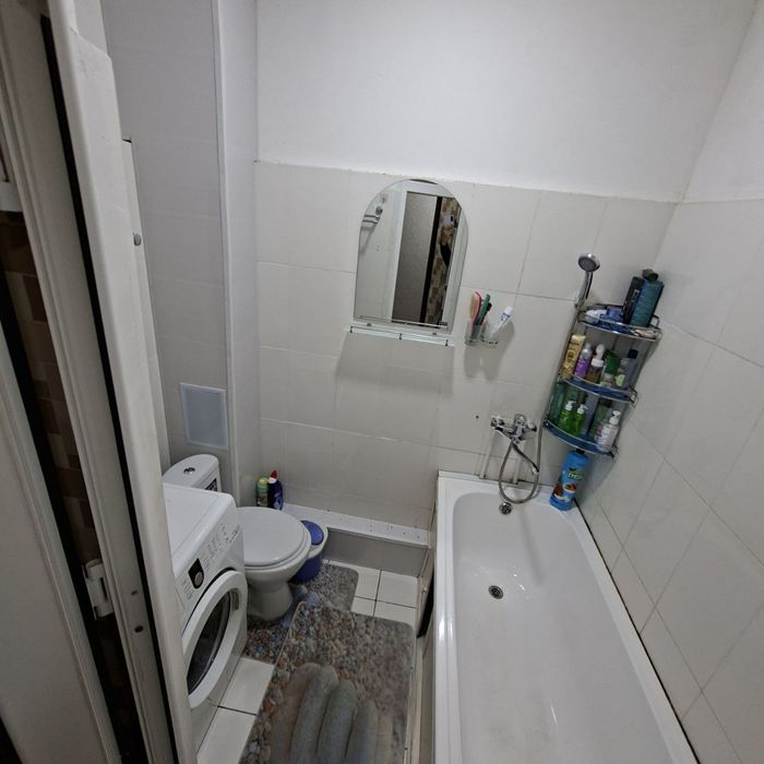 Чирчик 10мкр 9 этажка 1 хонали уй